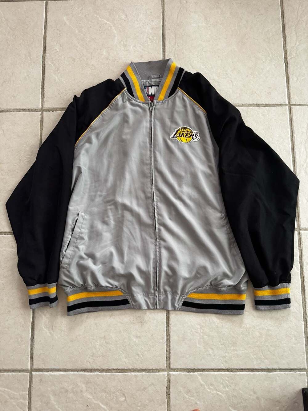 G-III Carl Banks NBA Los Angeles Lakers Full-Zip Lightweight Jacket